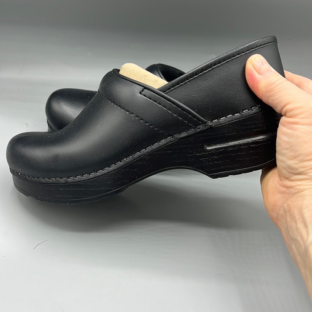 Dansko professional‎ clogs